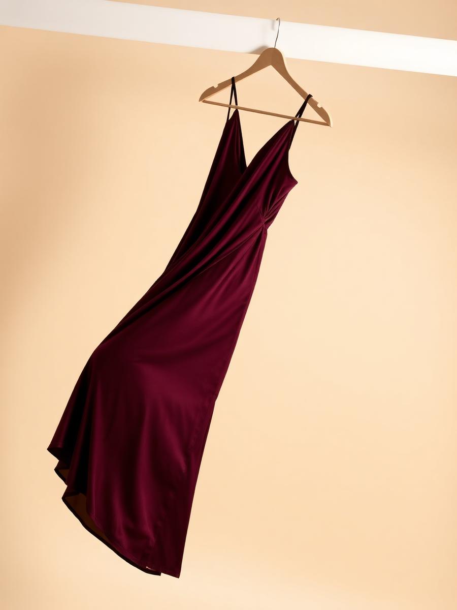 Vestido Midi Slip Marsala na cor Marsala